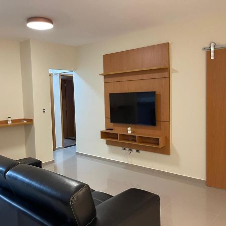 Apartamento Com Piscina No Centro Apartment Ubatuba Exterior photo