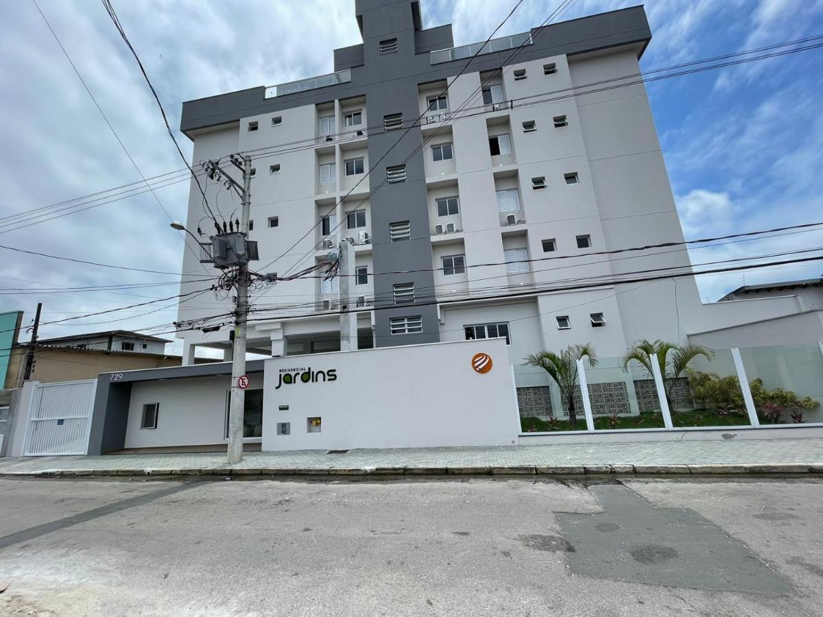 Apartamento Com Piscina No Centro Apartment Ubatuba Exterior photo